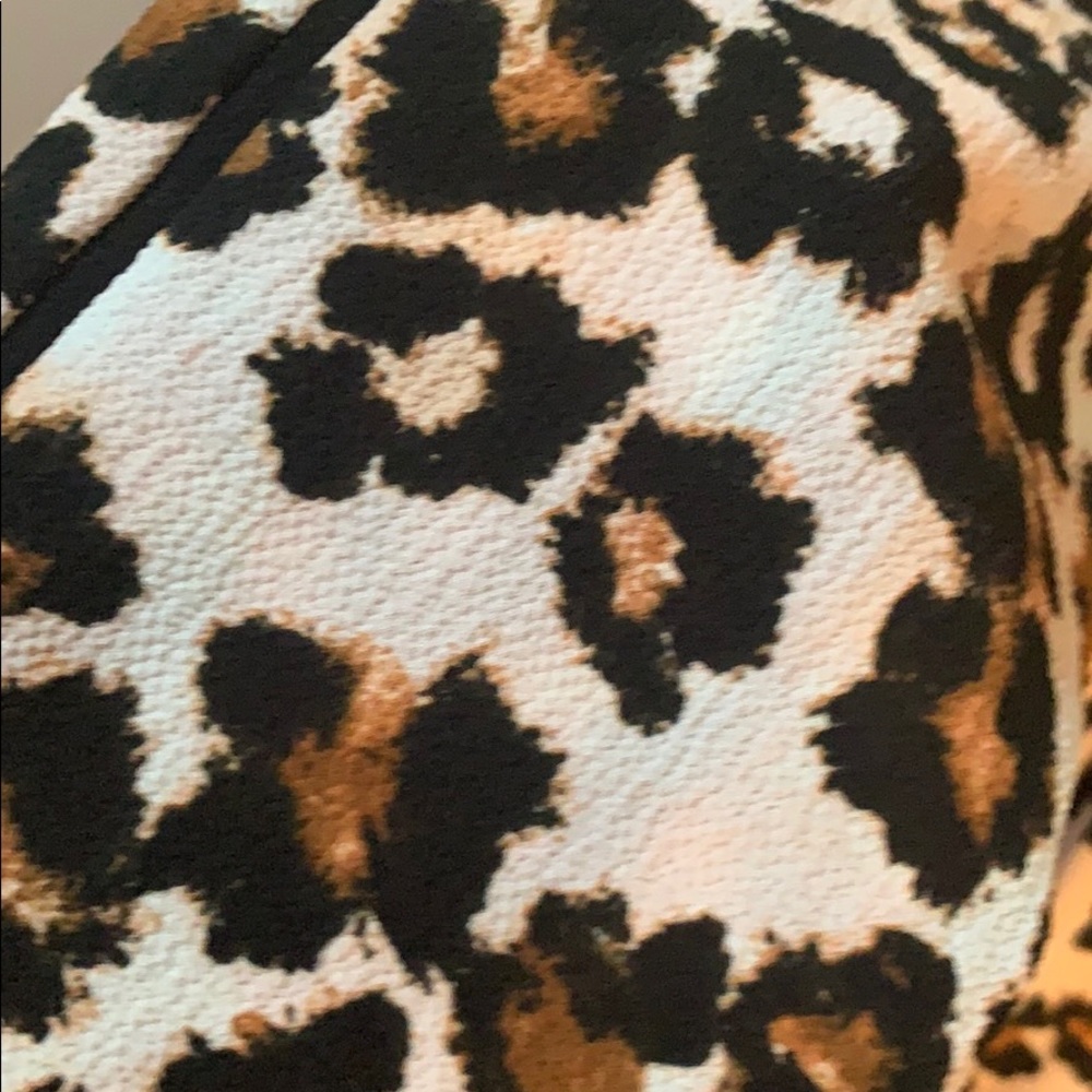 Dress - Picture 4 of 6